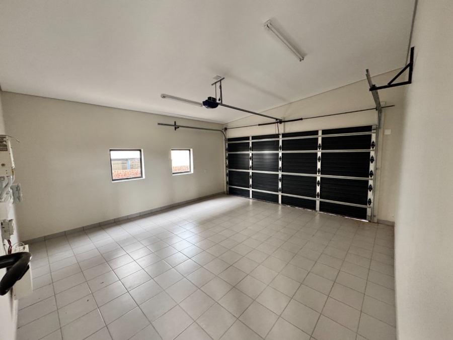 To Let 3 Bedroom Property for Rent in Helderzicht Eco Estate North West